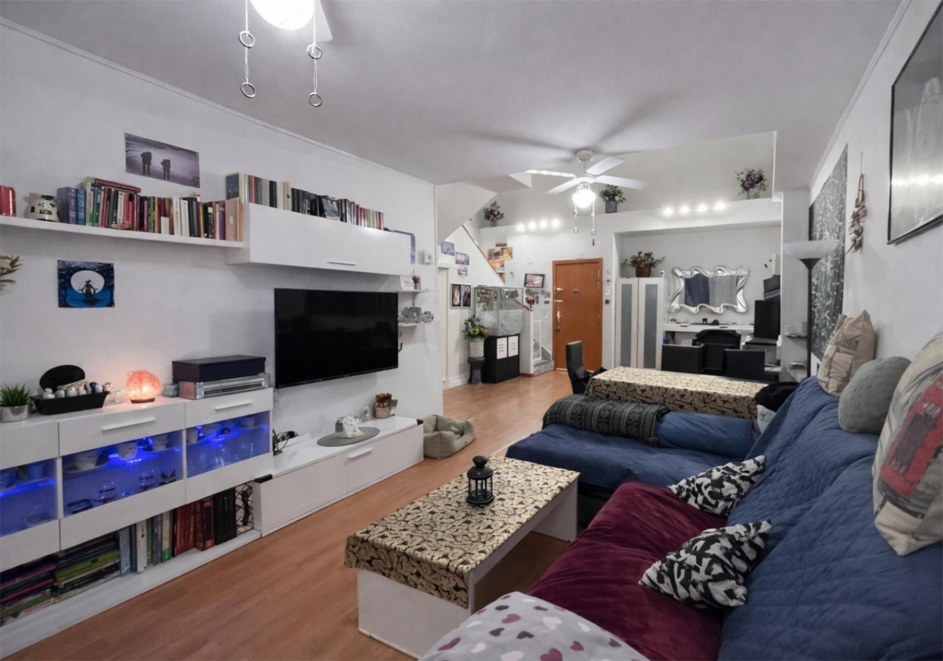 Sala de estar de Piso en venta en  Madrid Capital con Calefacción, Terraza y Videoportero