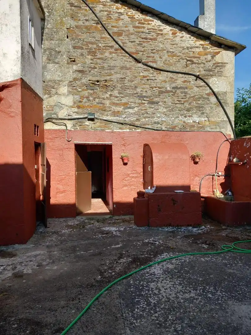 Finca rústica en venta en Lugar Vilasantan-Pq Covas, 4, Baralla Vista exterior de Finca rústica en venta en Baralla con Calefacción, Jardín privado y Terraza