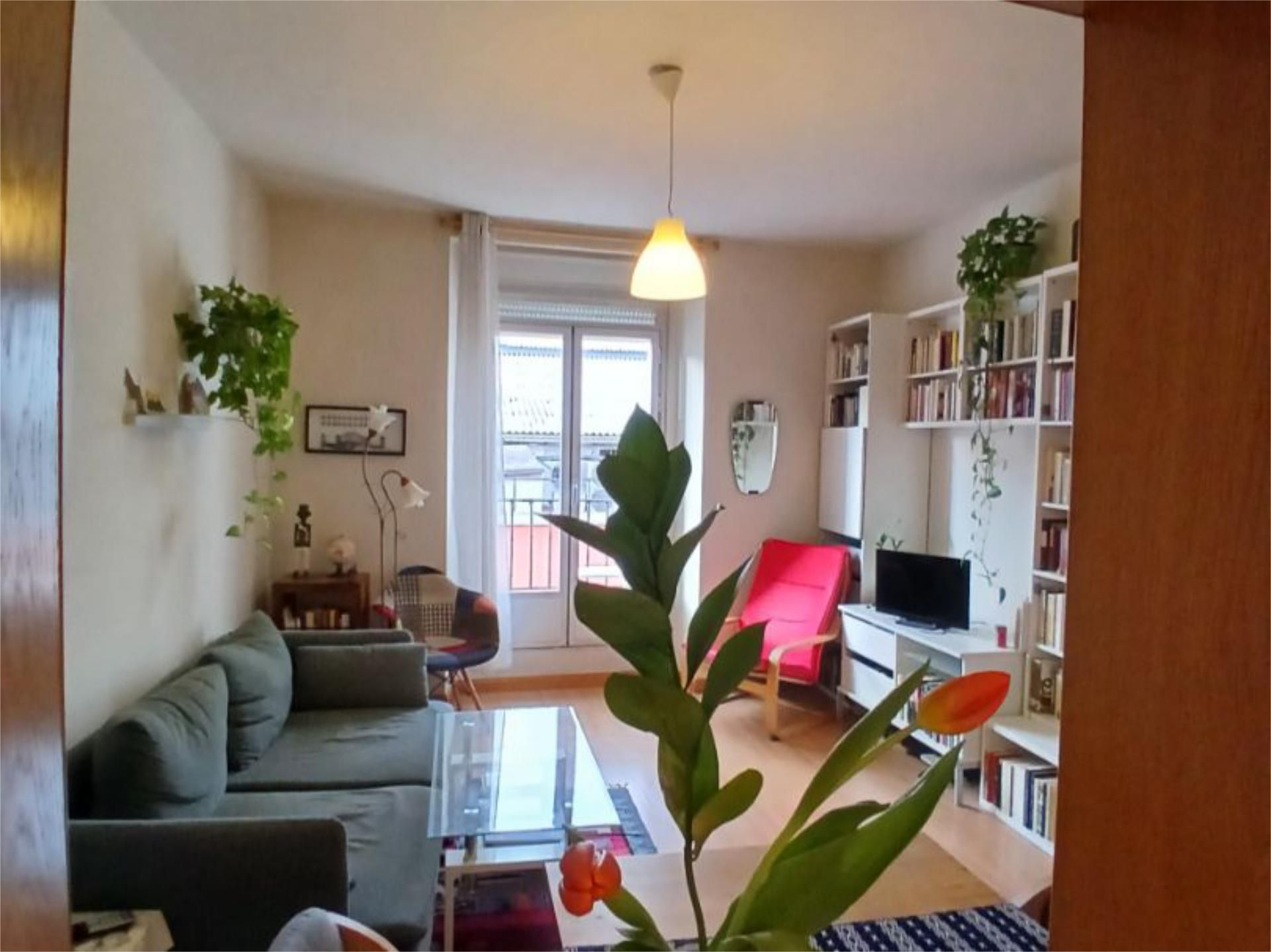 Living room of Flat for sale in  Madrid Capital  with Air Conditioner and Balcony