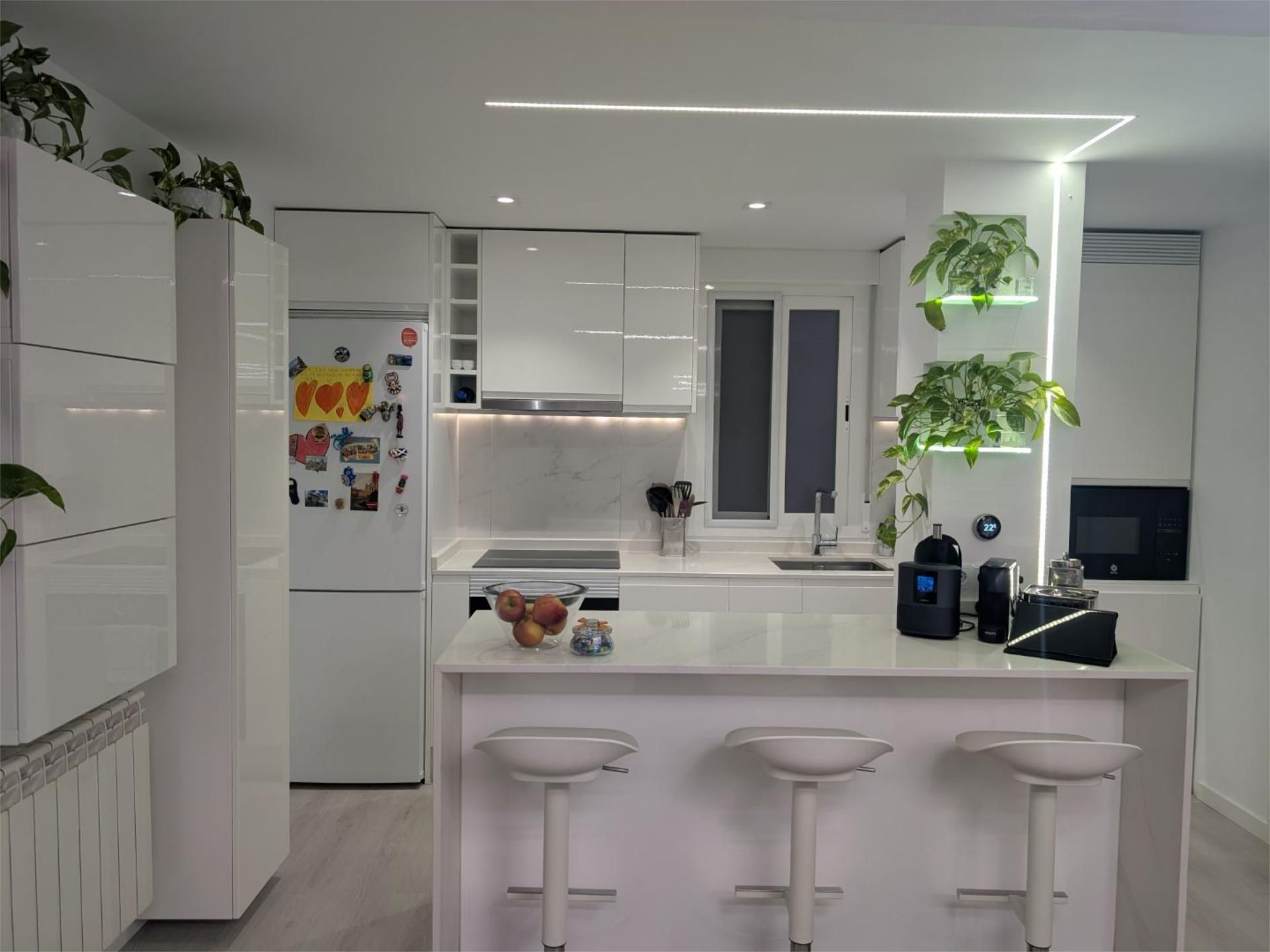 Pis en venda a Calle de José Arcones Gil, 28, Pueblo Nuevo Cuina de Pis en venda en Madrid Capital amb Aire condicionat