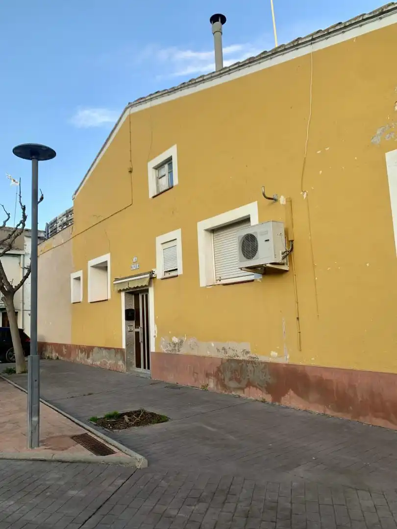 Vista exterior de Casa adosada en venta en Alcoletge con Aire acondicionado, Calefacción y Terraza