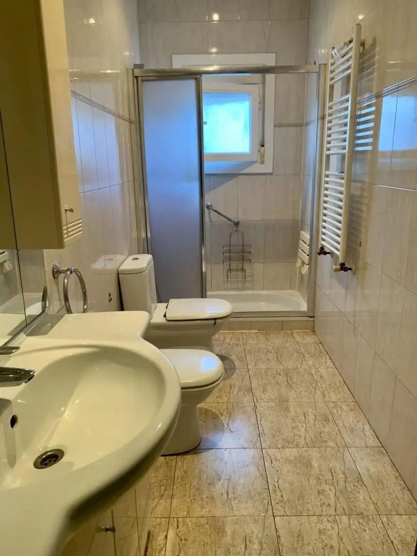 Baño de Casa adosada en venta en Alcoletge con Aire acondicionado, Calefacción y Terraza