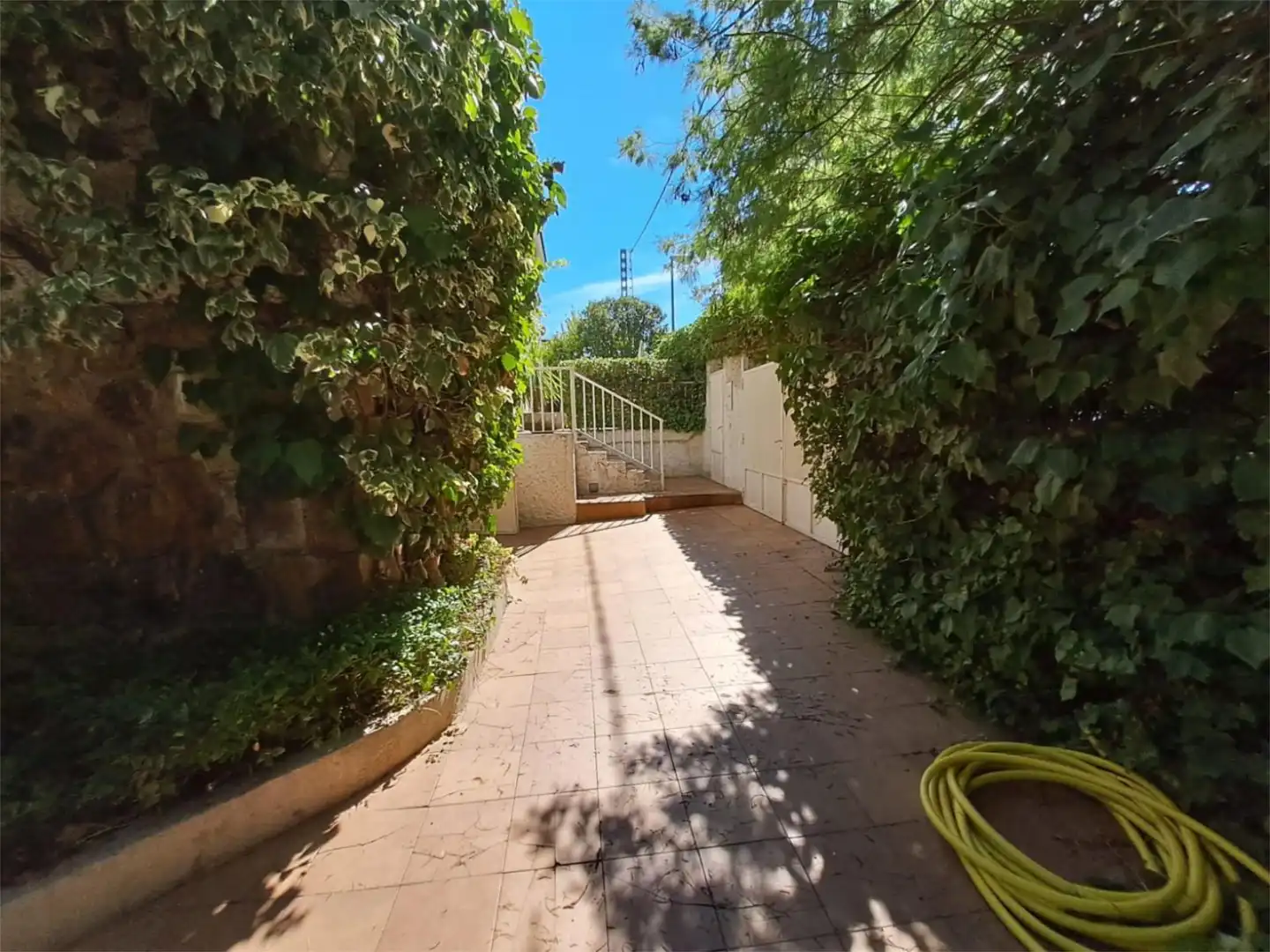Casa o chalet en venta en Calle de Santa Teresa, 18, Fuente Santa Vista exterior de Casa o chalet en venta en Colmenar Viejo con Aire acondicionado, Calefacción y Jardín privado