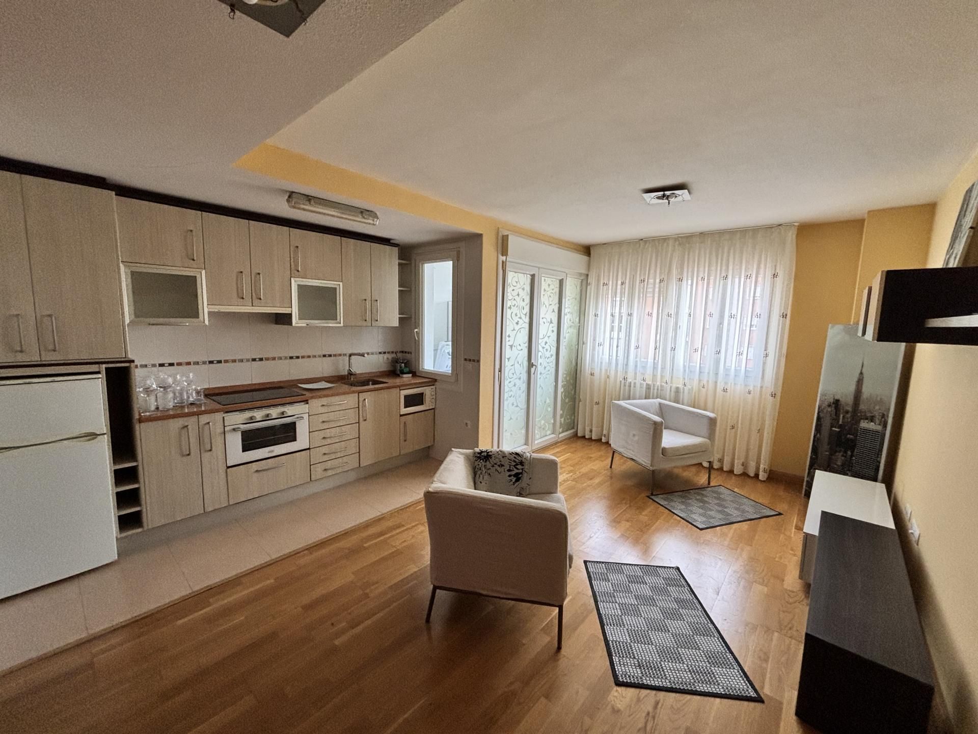 Flat for sale in Calle Luis Quintanilla Isasi, 6g, Alisal - San Román