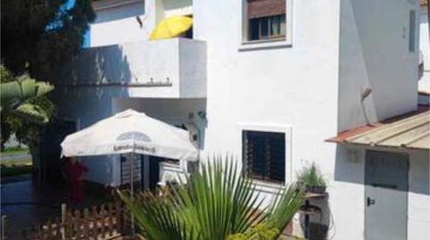 Foto 2 de Casa adosada en venda a Mazagón, Huelva