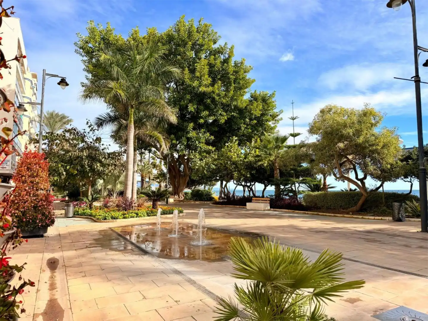 Pis en venda a Calle Maria De Maeztu, 3, Puerto de Estepona Vista exterior de Pis en venda en Estepona amb Aire condicionat, Calefacció i Terrassa