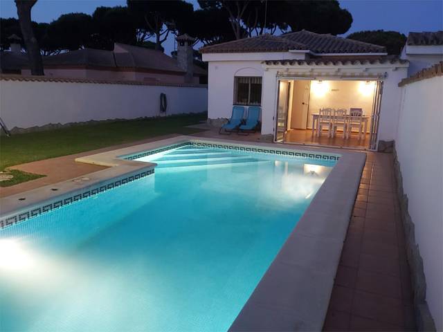 Casa-chalet en Alquiler en Calle la Vieira, 83 en La Barrosa