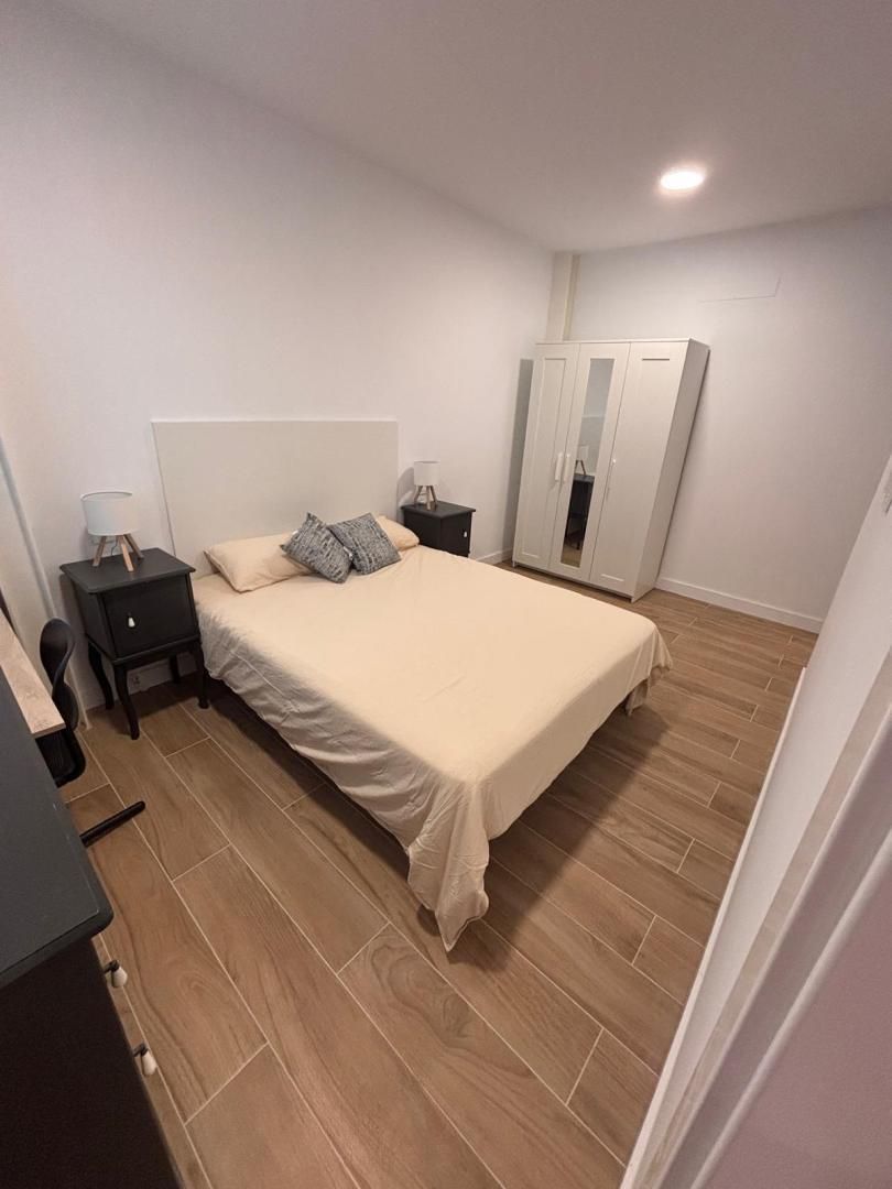 Flat to share in Calle la Naval, 146, Isleta