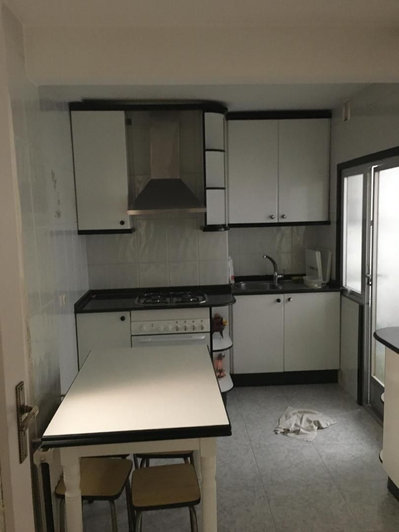 Flat for rent in Avenida de Rosalía de Castro, 27, Ensanche - Sar Kitchen of Flat for rent in Santiago de Compostela with Heating, Parquet flooring and Furnished