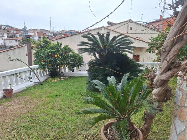 Casa-chalet en Venta en Carrer d'Oceania, 28 en Can Parellada