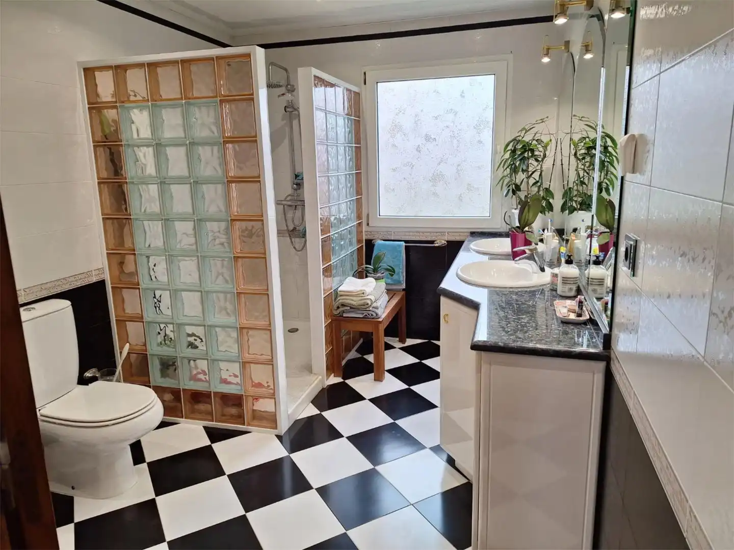 Bathroom of Houses for sale in Terrassa  with Air Conditioner, Terrace and Balcony