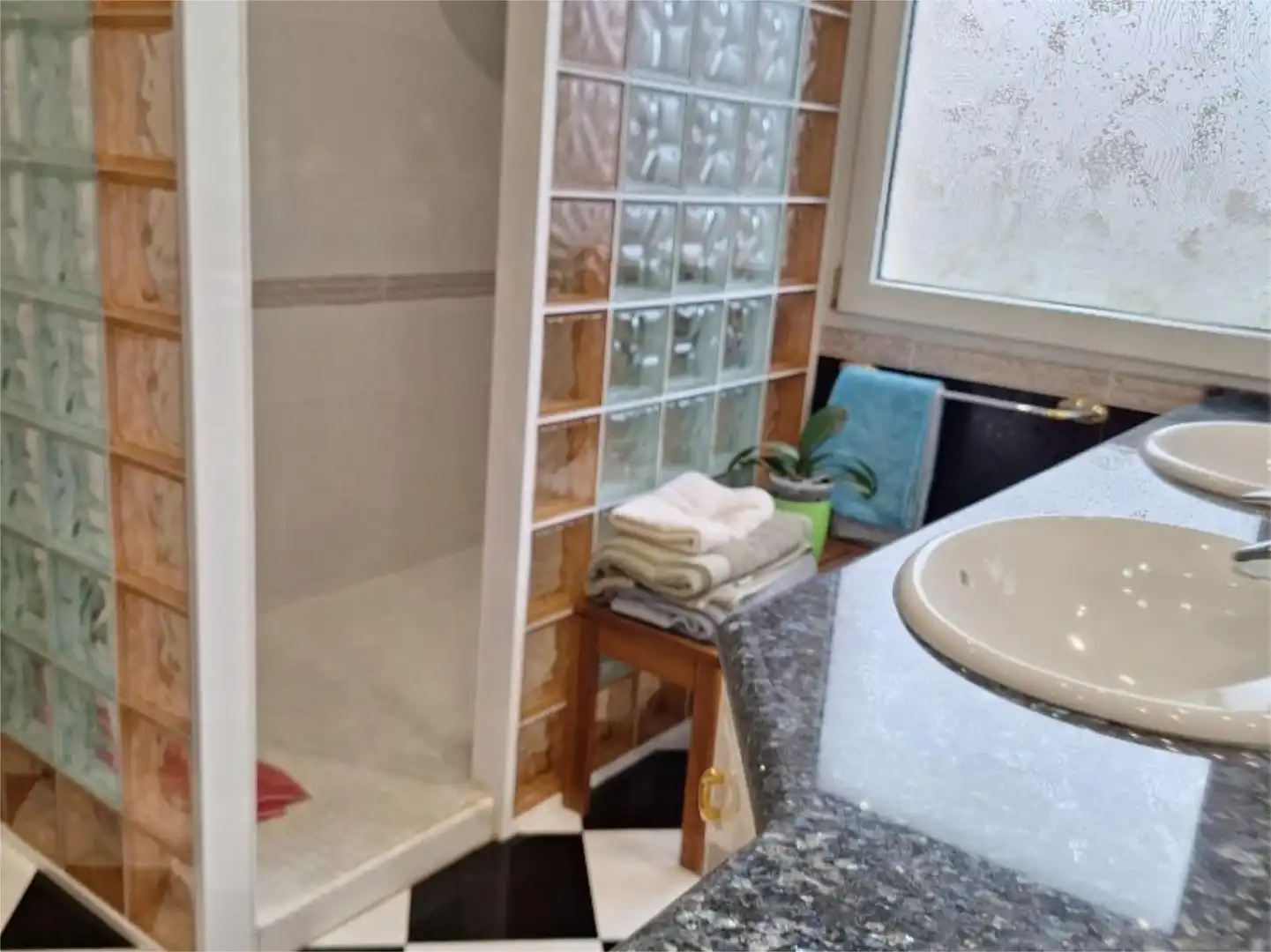 Bathroom of Houses for sale in Terrassa  with Air Conditioner, Terrace and Balcony