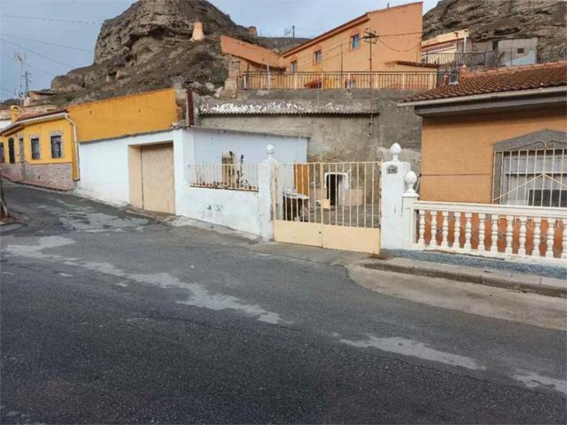 Vista exterior de Casa o xalet en venda en Fonelas amb Terrassa