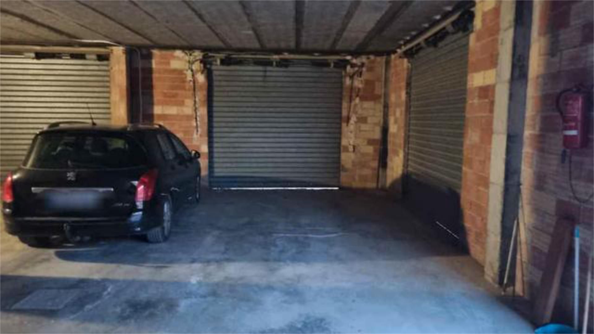 Parkplatz von Garage miete in Foios