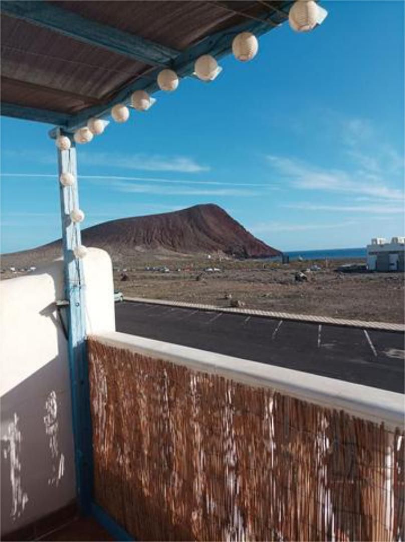 Apartamento de alquiler en Los Abrigos Vista exterior de Apartamento de alquiler en Granadilla de Abona con Terraza