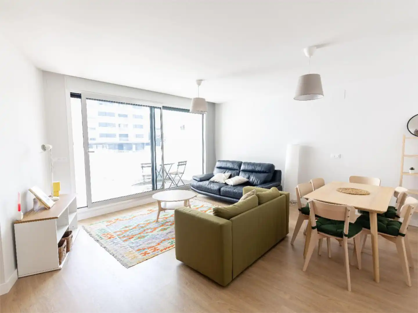 Apartamento de alquiler en Rúa Vasquida García, 7, Zona de Plaza de Barcelos Sala de estar de Apartamento de alquiler en Pontevedra Capital con Calefacción, Terraza y Amueblado