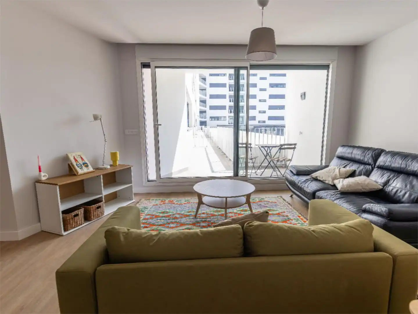 Apartamento de alquiler en Rúa Vasquida García, 7, Zona de Plaza de Barcelos Sala de estar de Apartamento de alquiler en Pontevedra Capital con Calefacción, Terraza y Amueblado