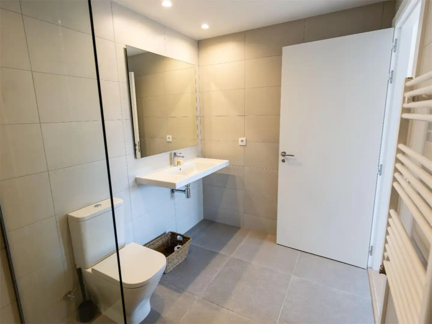 Apartamento de alquiler en Rúa Vasquida García, 7, Zona de Plaza de Barcelos Baño de Apartamento de alquiler en Pontevedra Capital con Calefacción, Terraza y Amueblado