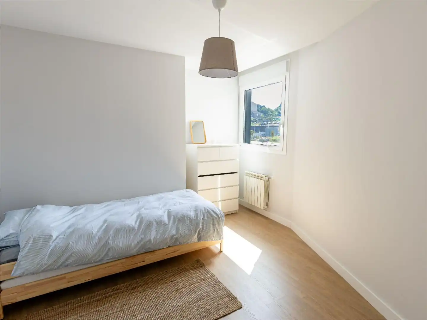 Apartamento de alquiler en Rúa Vasquida García, 7, Zona de Plaza de Barcelos Habitación de Apartamento de alquiler en Pontevedra Capital con Calefacción, Terraza y Amueblado
