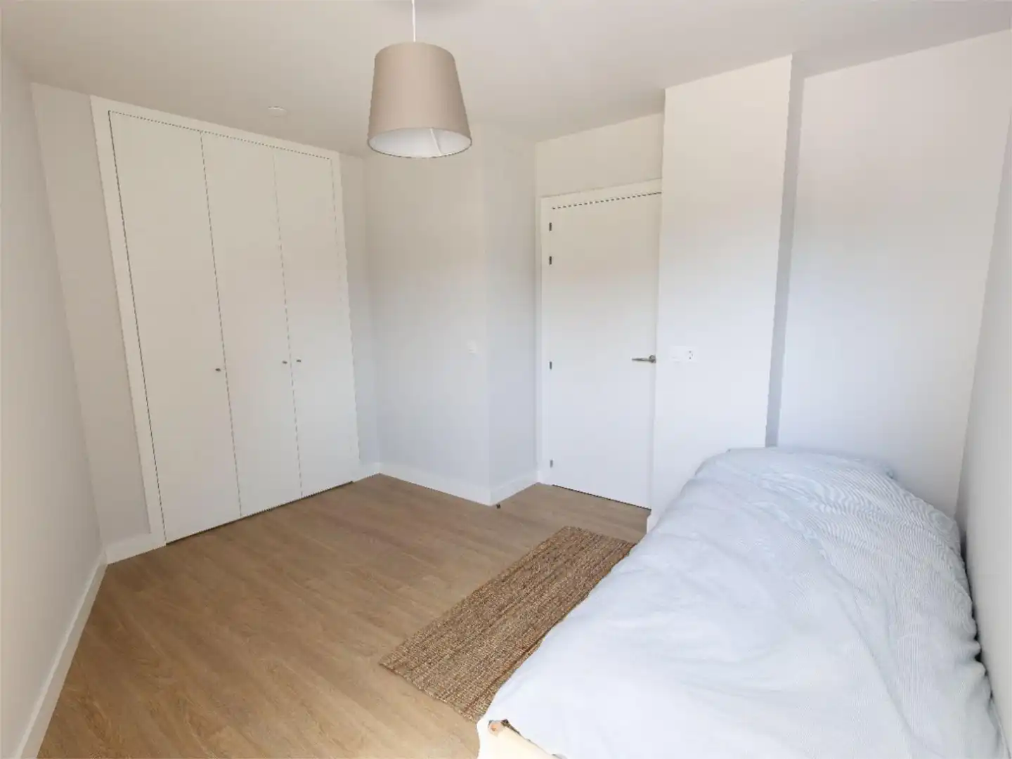 Apartamento de alquiler en Rúa Vasquida García, 7, Zona de Plaza de Barcelos Habitación de Apartamento de alquiler en Pontevedra Capital con Calefacción, Terraza y Amueblado