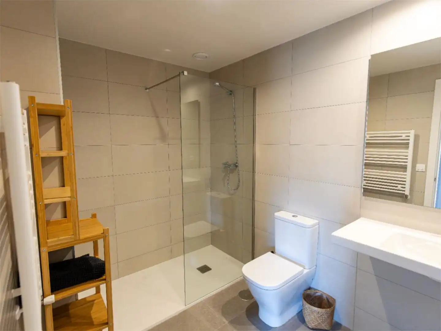 Apartamento de alquiler en Rúa Vasquida García, 7, Zona de Plaza de Barcelos Baño de Apartamento de alquiler en Pontevedra Capital con Calefacción, Terraza y Amueblado