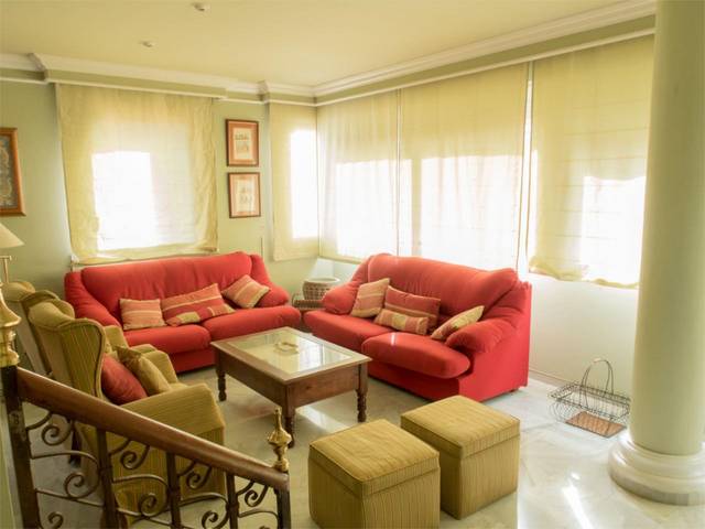 Piso en Venta en Avenida de Italia, 15 en El Cano - Los Bermejales