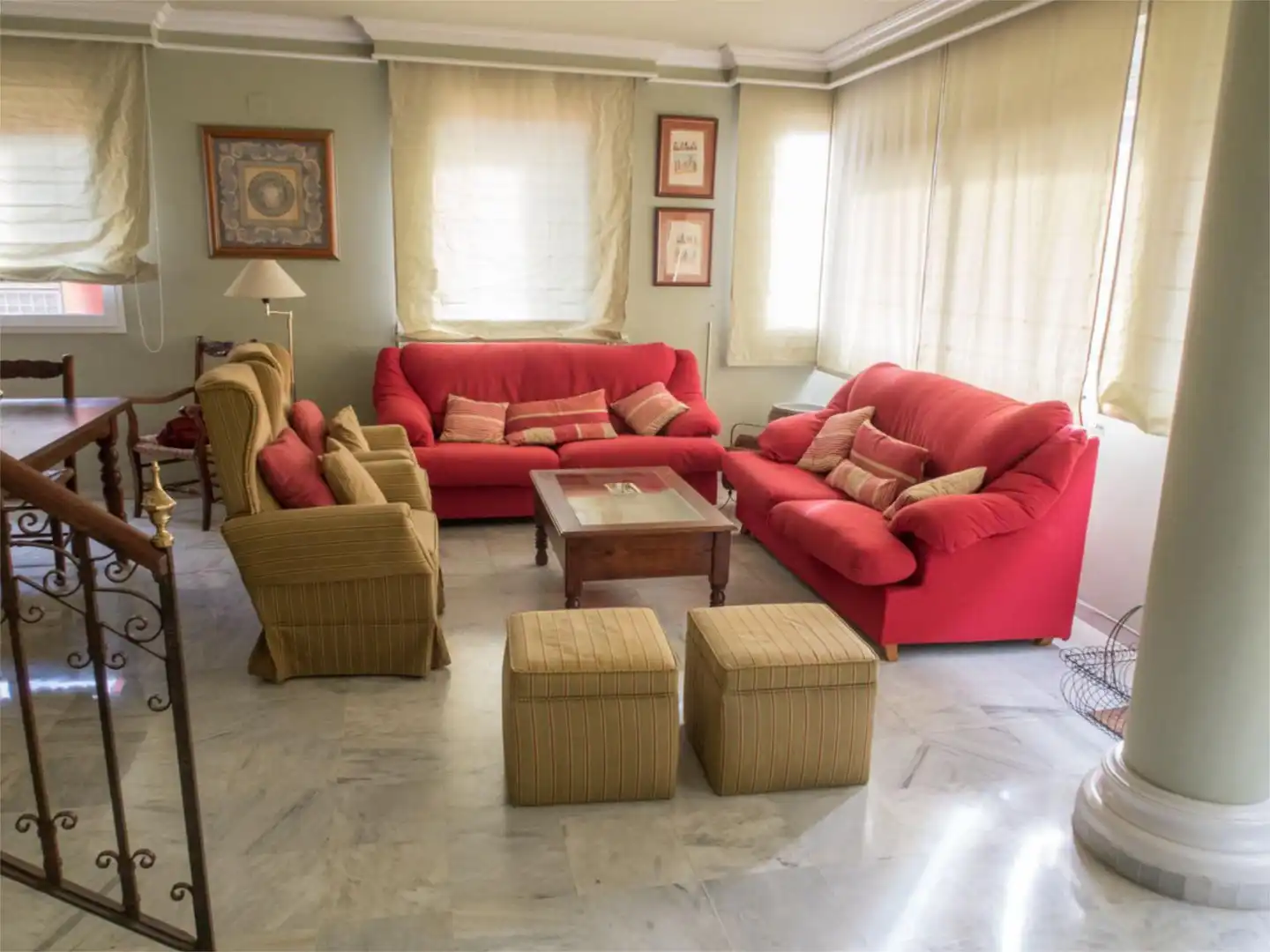 Piso en venta en Avenida de Italia, 15, El Cano - Los Bermejales Sala de estar de Piso en venta en Sevilla con Aire acondicionado, Calefacción y Jardín privado
