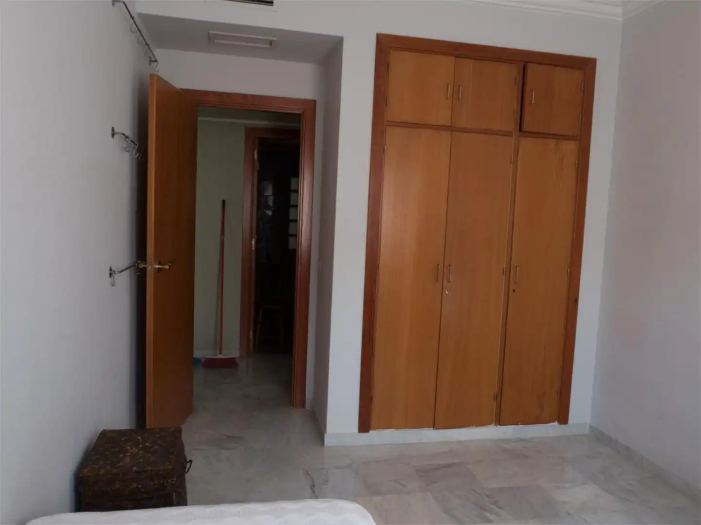 Piso en venta en Avenida de Italia, 15, El Cano - Los Bermejales Piso en venta en Sevilla con Aire acondicionado, Calefacción y Jardín privado