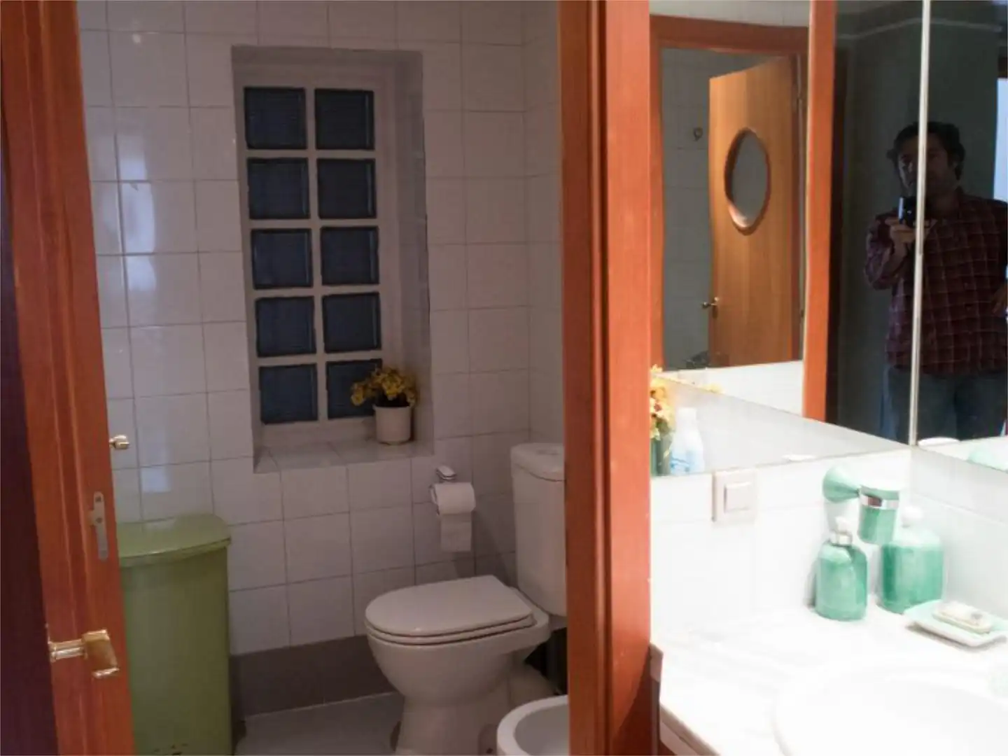 Piso en venta en Avenida de Italia, 15, El Cano - Los Bermejales Baño de Piso en venta en Sevilla con Aire acondicionado, Calefacción y Jardín privado