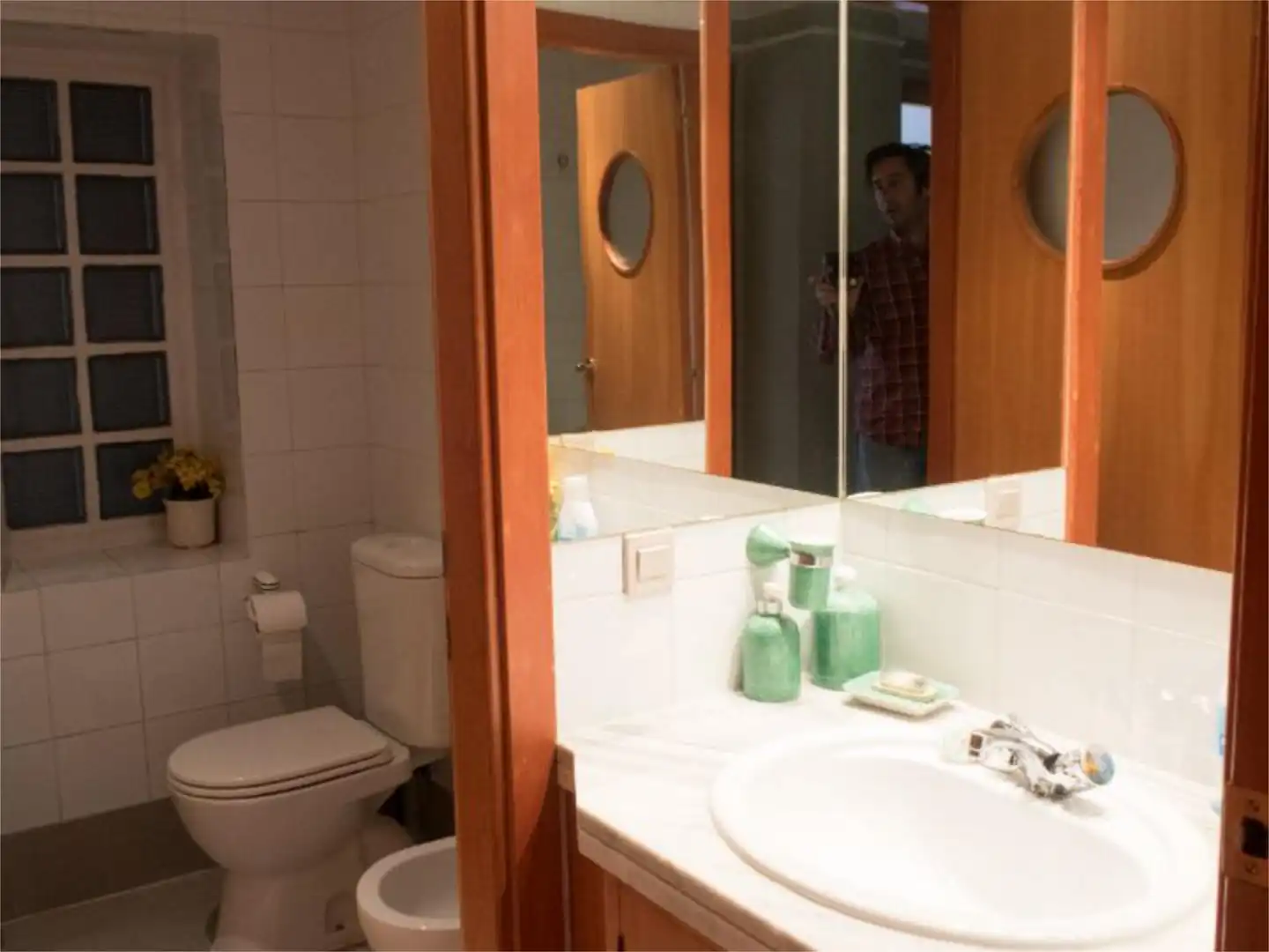 Piso en venta en Avenida de Italia, 15, El Cano - Los Bermejales Baño de Piso en venta en Sevilla con Aire acondicionado, Calefacción y Jardín privado