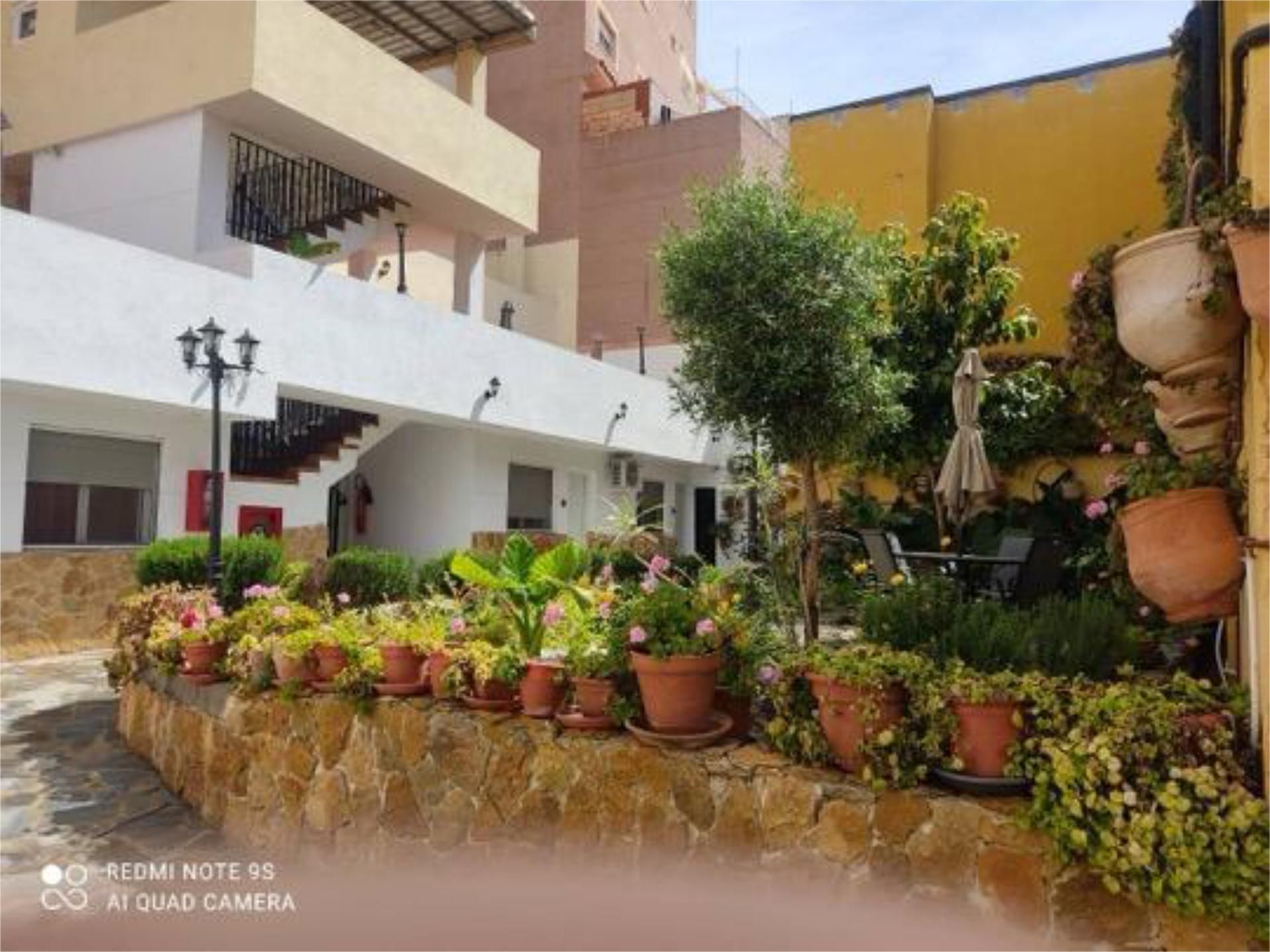 Study to rent in Hacho - San Amaro