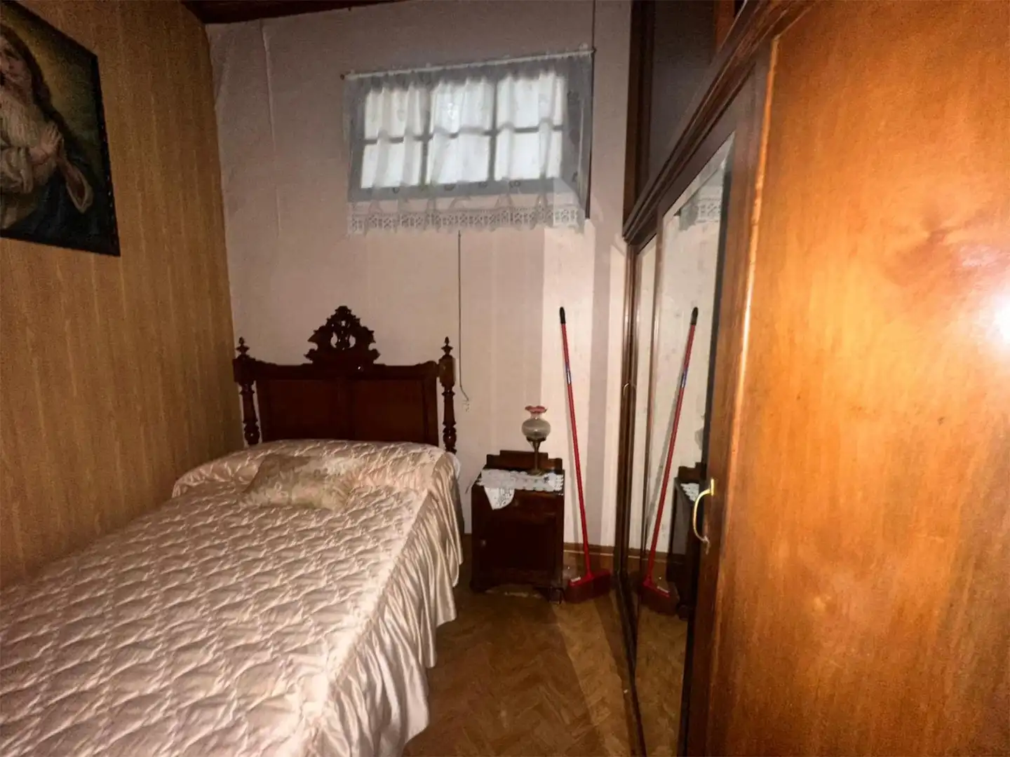 Dormitori de Casa adosada en venda en A Estrada  amb Jardí privat, Moblat i Balcó