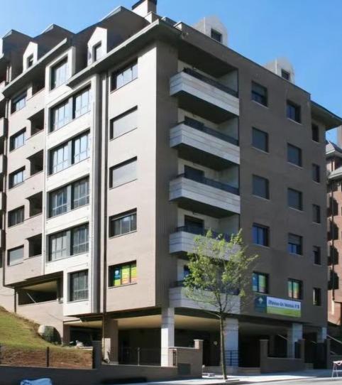 Photo 2 of Garage to rent in Calle Ribera de Arriba, 14, Montecerrao, Oviedo