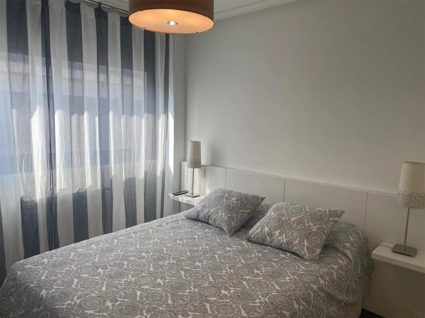 Habitación de Piso de alquiler en Gozón con Parquet, Terraza y Amueblado