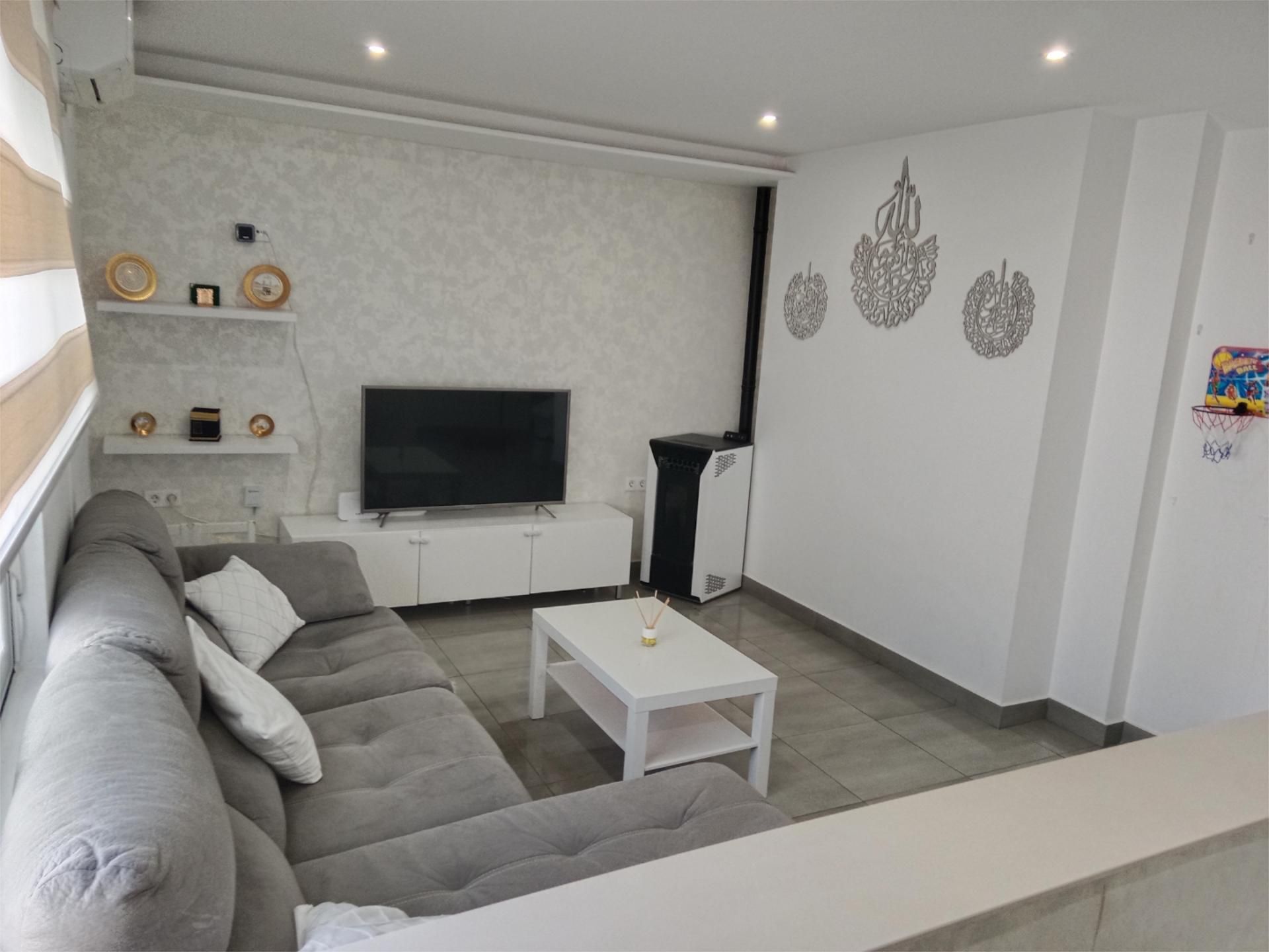 Casa o xalet en venda a Calle San Rafael, 13, Avda. De los Ogíjares Sala d'estar de Casa o xalet en venda en Armilla amb Aire condicionat i Terrassa