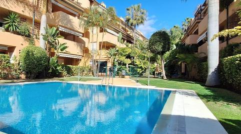 Foto 2 de Pis en venda a Avenida Jacaranda, 32, Las Chapas - Alicate Playa, Marbella