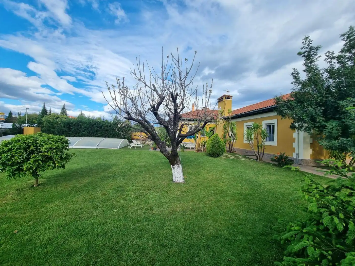 Casa o chalet en venta en Paseo Niño, 26, Cerezo - Aspla - Torres Jardín de Casa o chalet en venta en Torrelavega con Calefacción, Jardín privado y Terraza