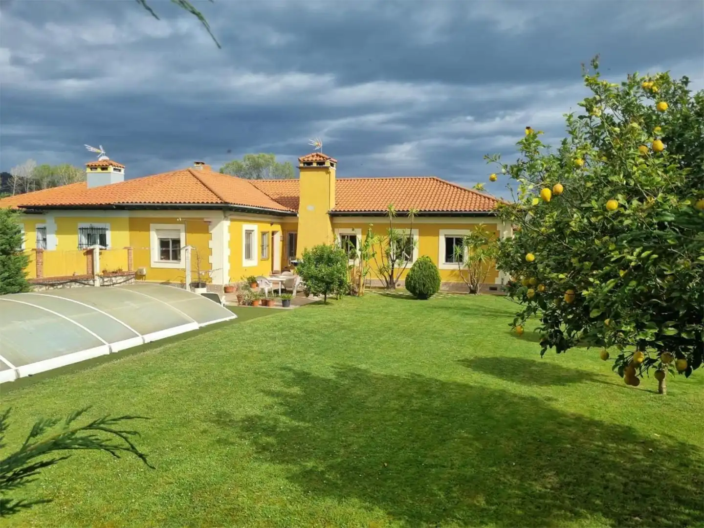 Casa o chalet en venta en Paseo Niño, 26, Cerezo - Aspla - Torres Jardín de Casa o chalet en venta en Torrelavega con Calefacción, Jardín privado y Terraza