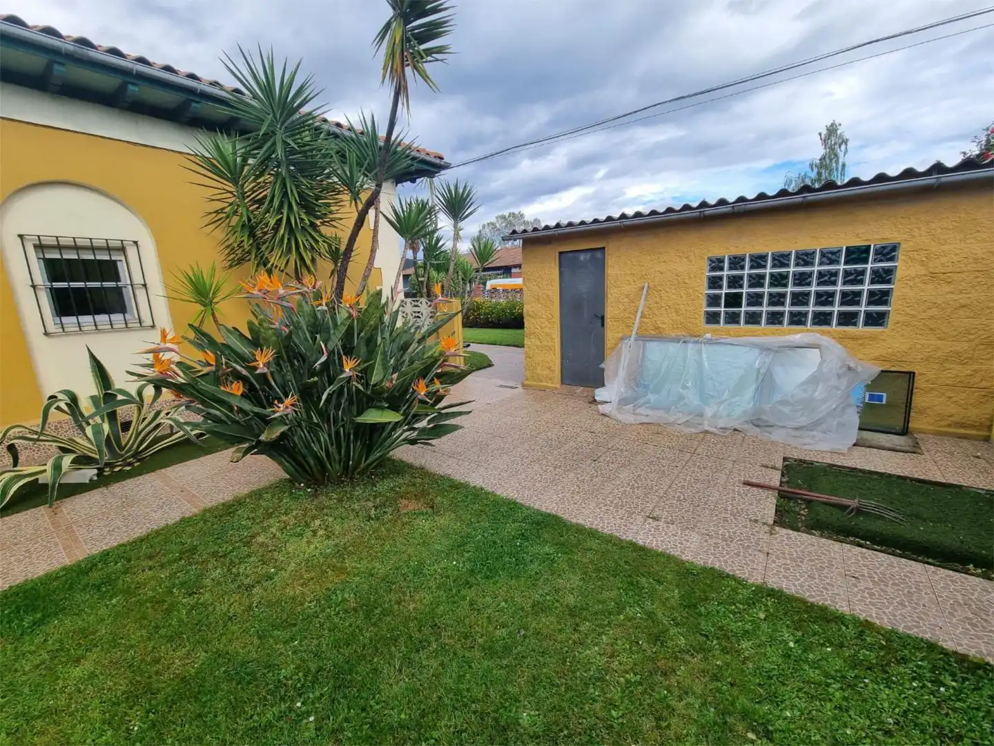 Casa o chalet en venta en Paseo Niño, 26, Cerezo - Aspla - Torres Jardín de Casa o chalet en venta en Torrelavega con Calefacción, Jardín privado y Terraza