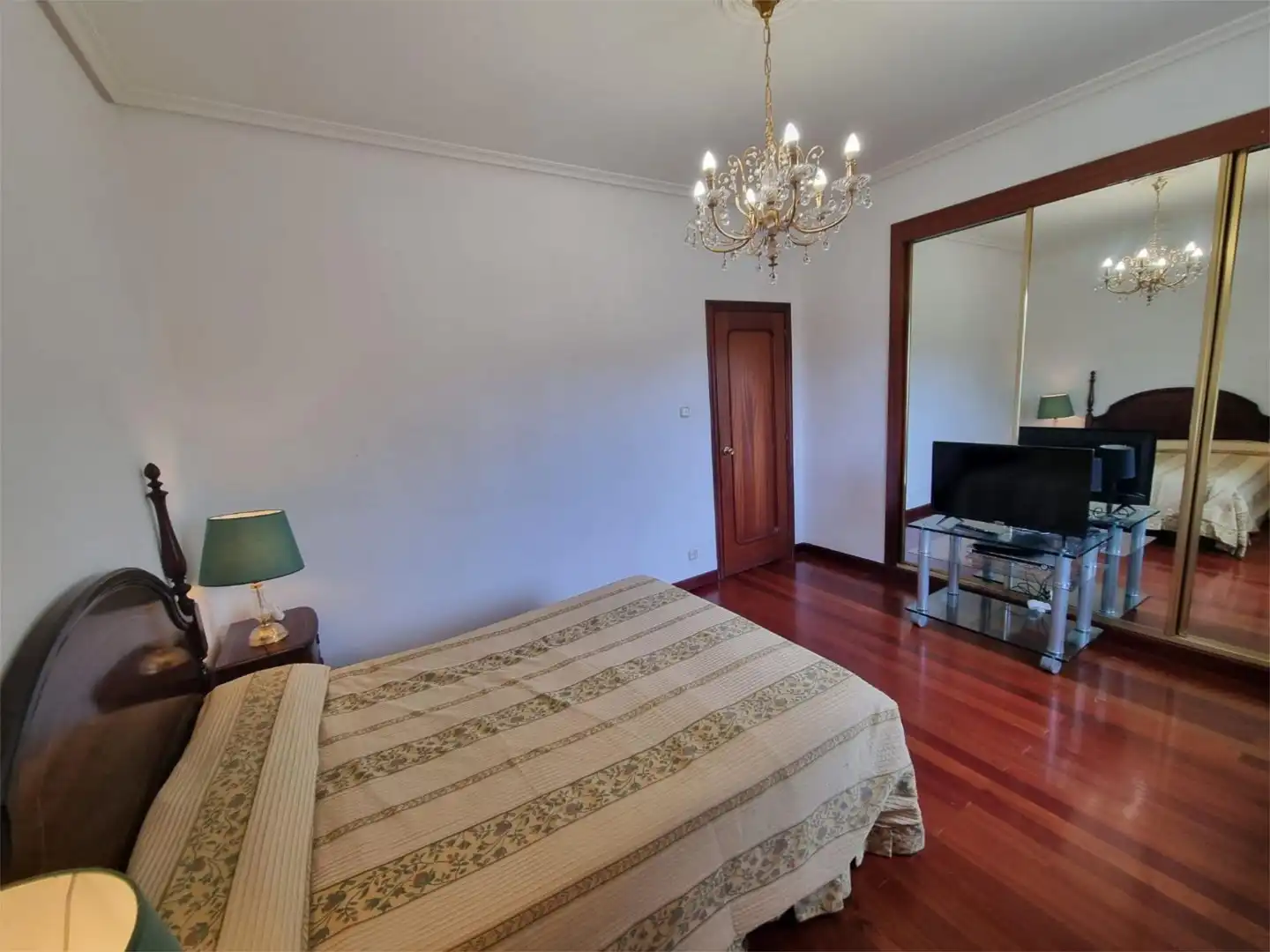 Casa o chalet en venta en Paseo Niño, 26, Cerezo - Aspla - Torres Habitación de Casa o chalet en venta en Torrelavega con Calefacción, Jardín privado y Terraza
