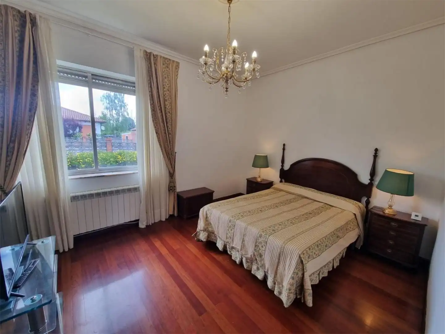 Casa o chalet en venta en Paseo Niño, 26, Cerezo - Aspla - Torres Habitación de Casa o chalet en venta en Torrelavega con Calefacción, Jardín privado y Terraza