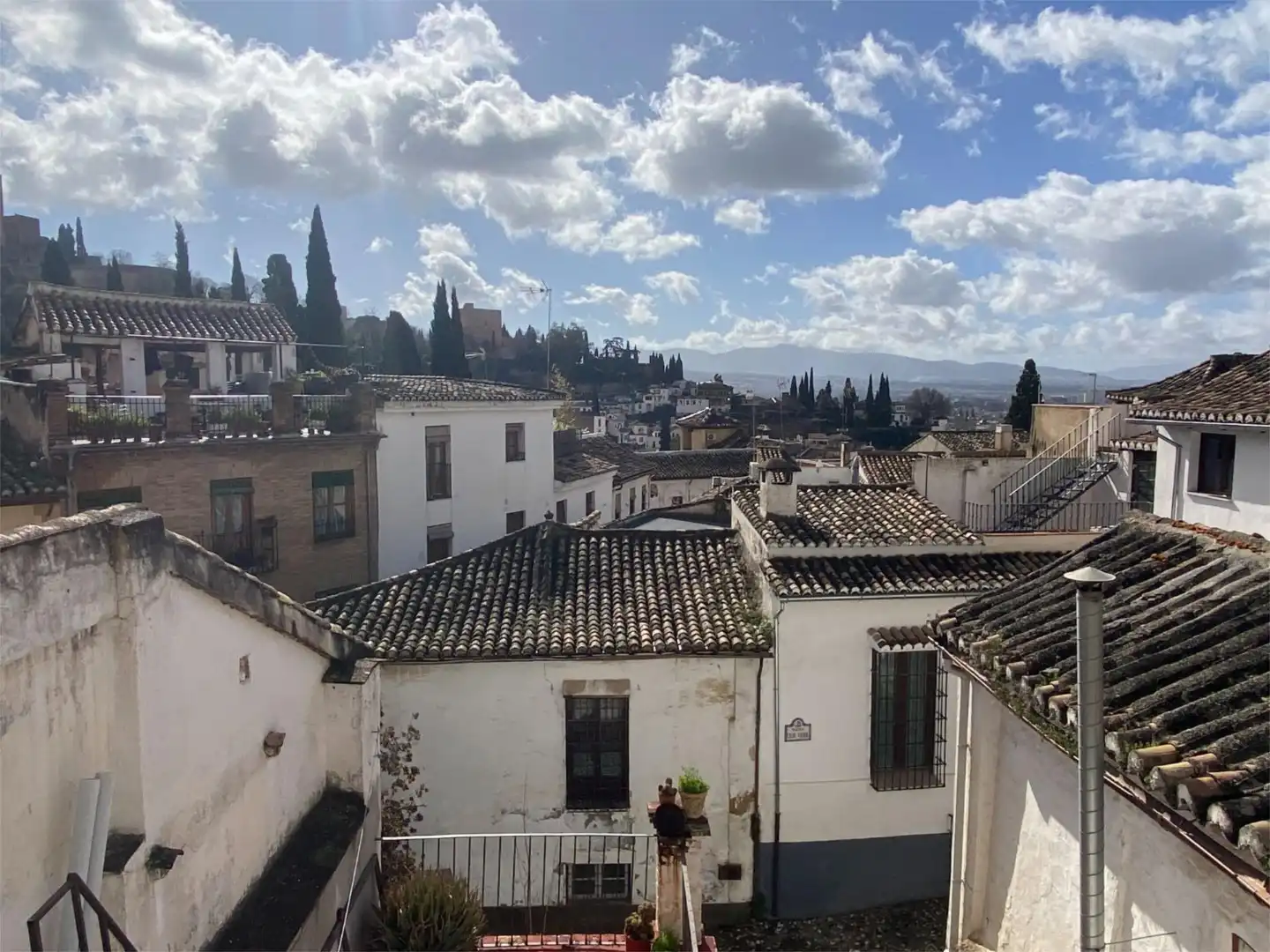 Detached homes for sale in Placeta Cruz Verde, 4, Barrio de Albaicín Exterior view of Detached homes for sale in Granada with Terrace, Storage room and Balcony