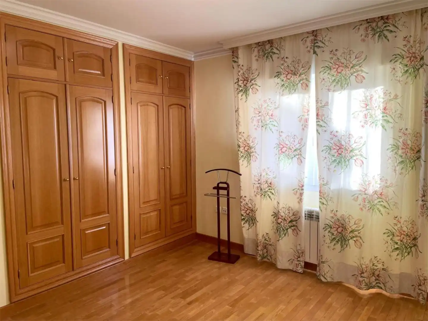 Detached homes for sale in Calle Olmos, 38, Ciudad Jardín Bedroom of Detached homes for sale in Ciudad Real with Air Conditioner, Heating and Parquet flooring