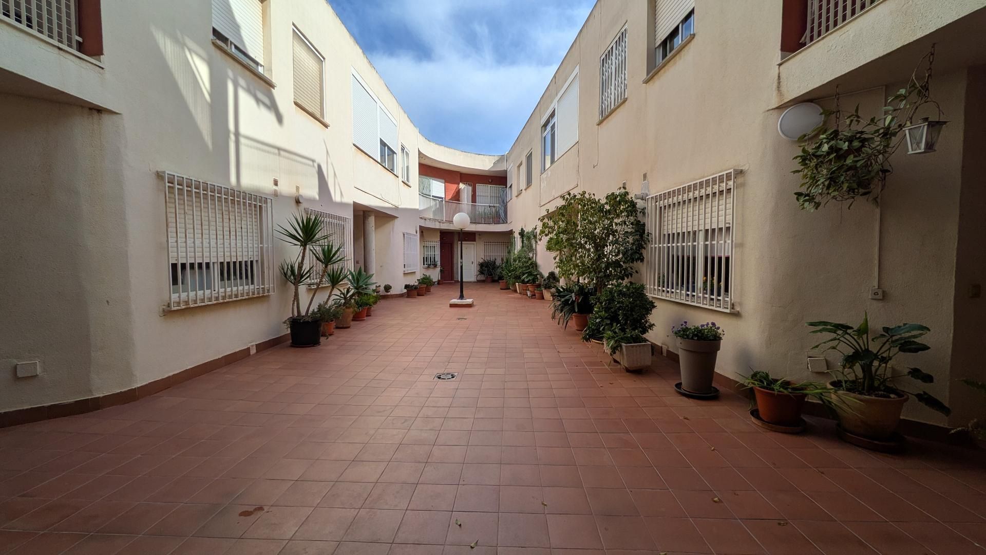 Exterior view of Duplex for sale in La Unión  with Air Conditioner, Parquet flooring and Storage room