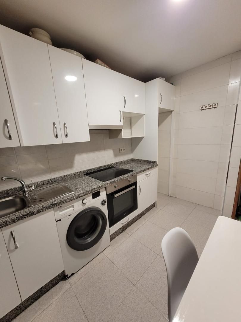 Kitchen of Flat to rent in Lena  with Heating and Parquet flooring
