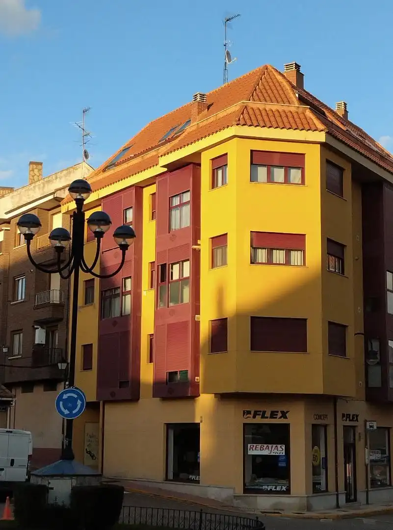 Außenansicht von Wohnung zum Verkauf in Benavente