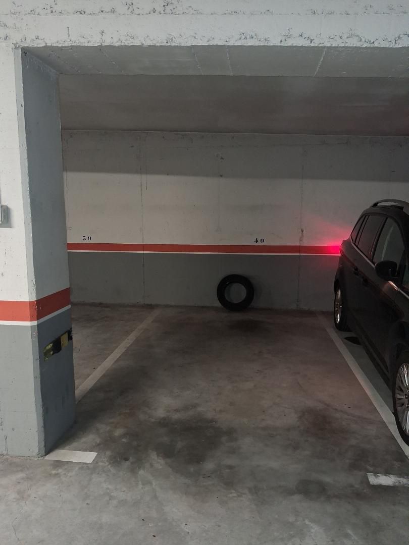 Parking of Garage to rent in Vigo 