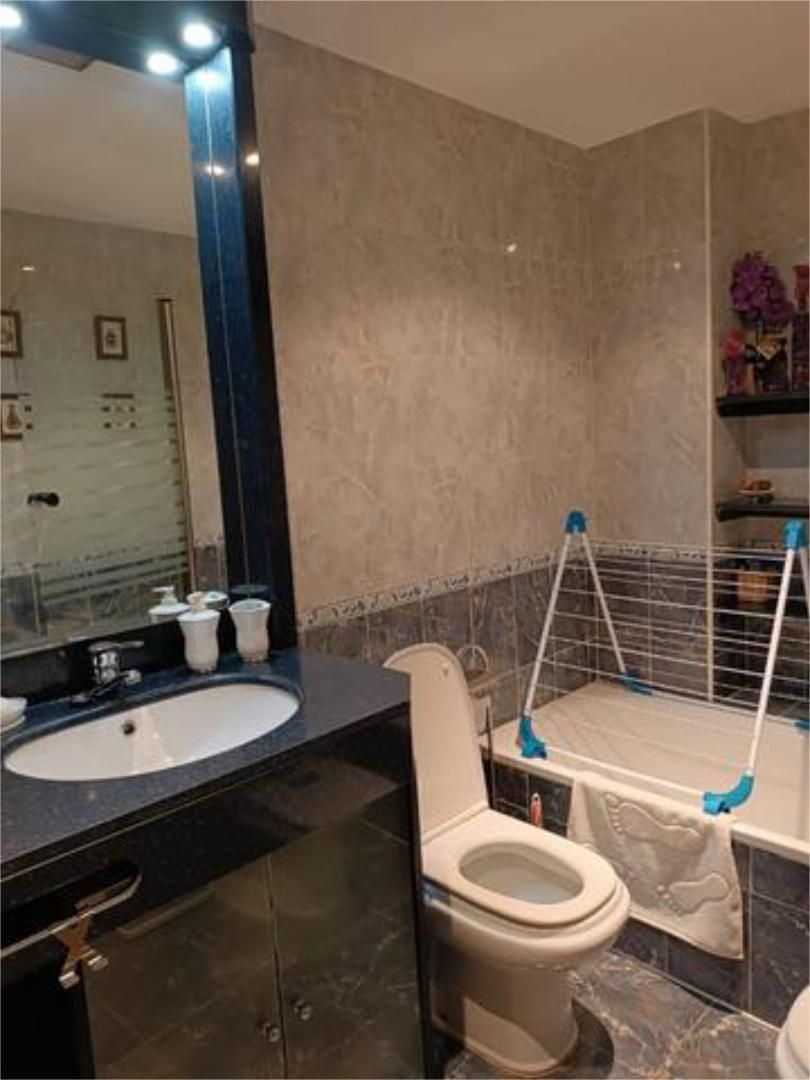 Bathroom of Flat to rent in Segovia Capital  with Heating, Terrace and Furnished