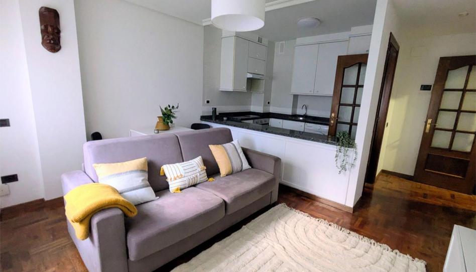 Flat to rent in Calle Bernardo Casielles, 13, Argañosa, Oviedo - image 1 Photo 1 of Flat to rent in Calle Bernardo Casielles, 13, Argañosa, Oviedo