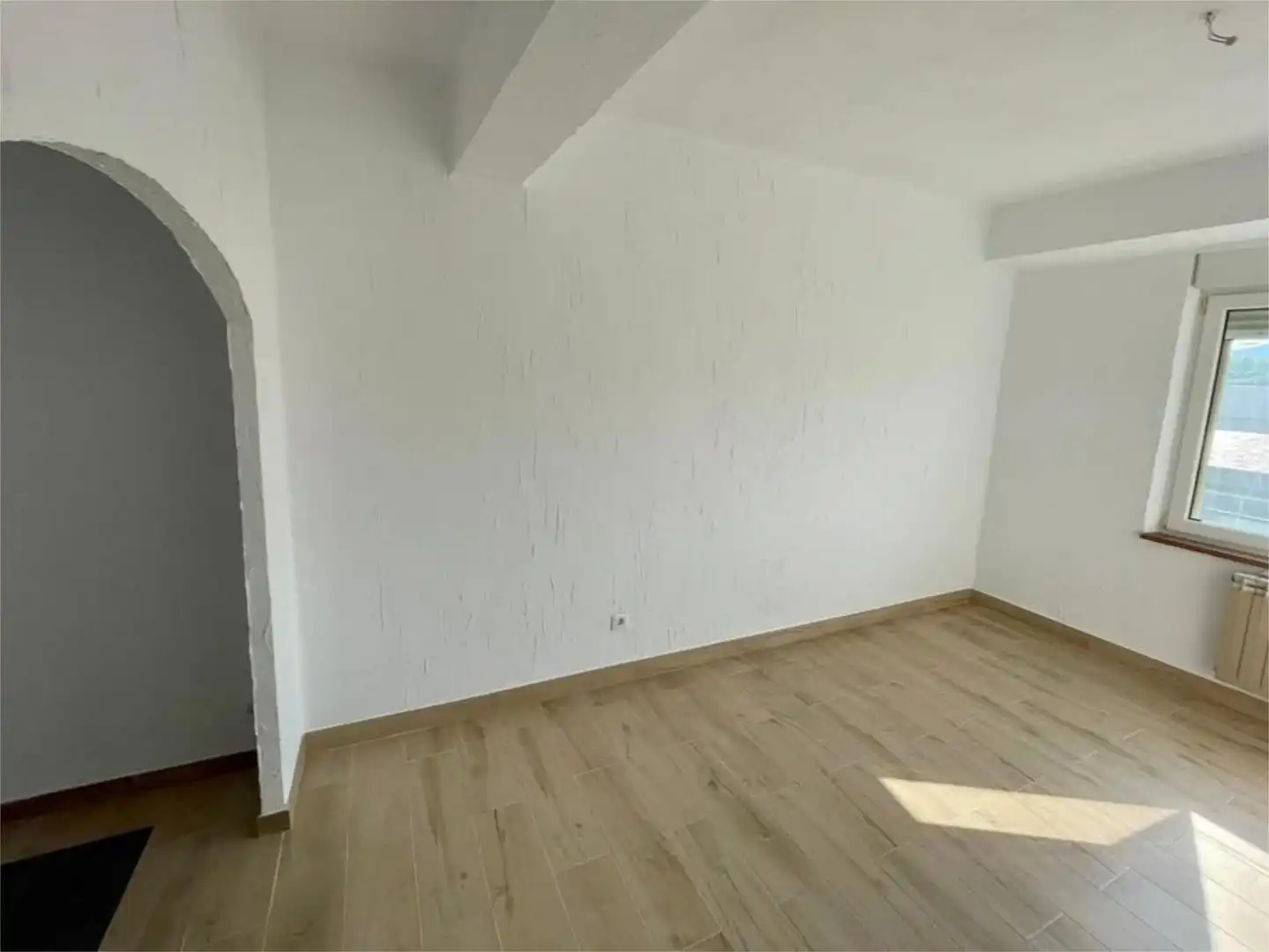 Piso en venta en Calle de Elías Iglesias, Cacabelos Habitación de Piso en venta en Cacabelos con Calefacción, Parquet y Trastero